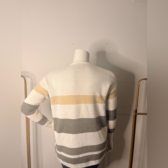 LaJu Cardigan - Picture 4 of 10